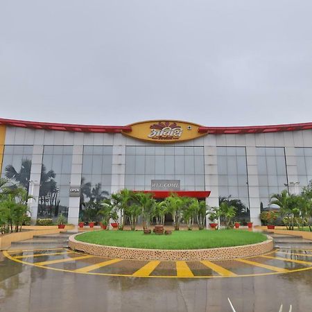 Capital O 47284 Atithi Resort Bharuch Buitenkant foto